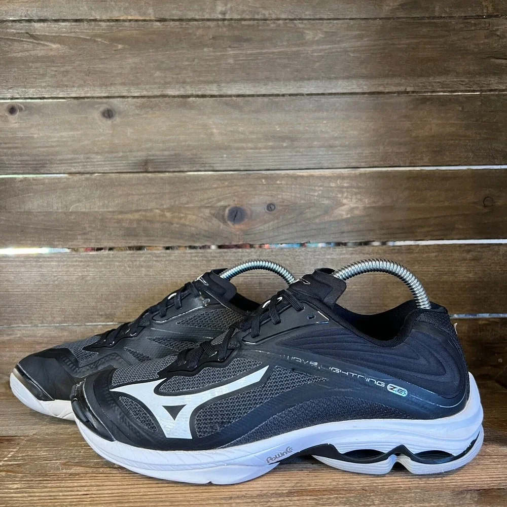Womens Mizuno‎ Wave Lightning Z6 Black Athletic Volleyball Shoes Sneakers Size 9